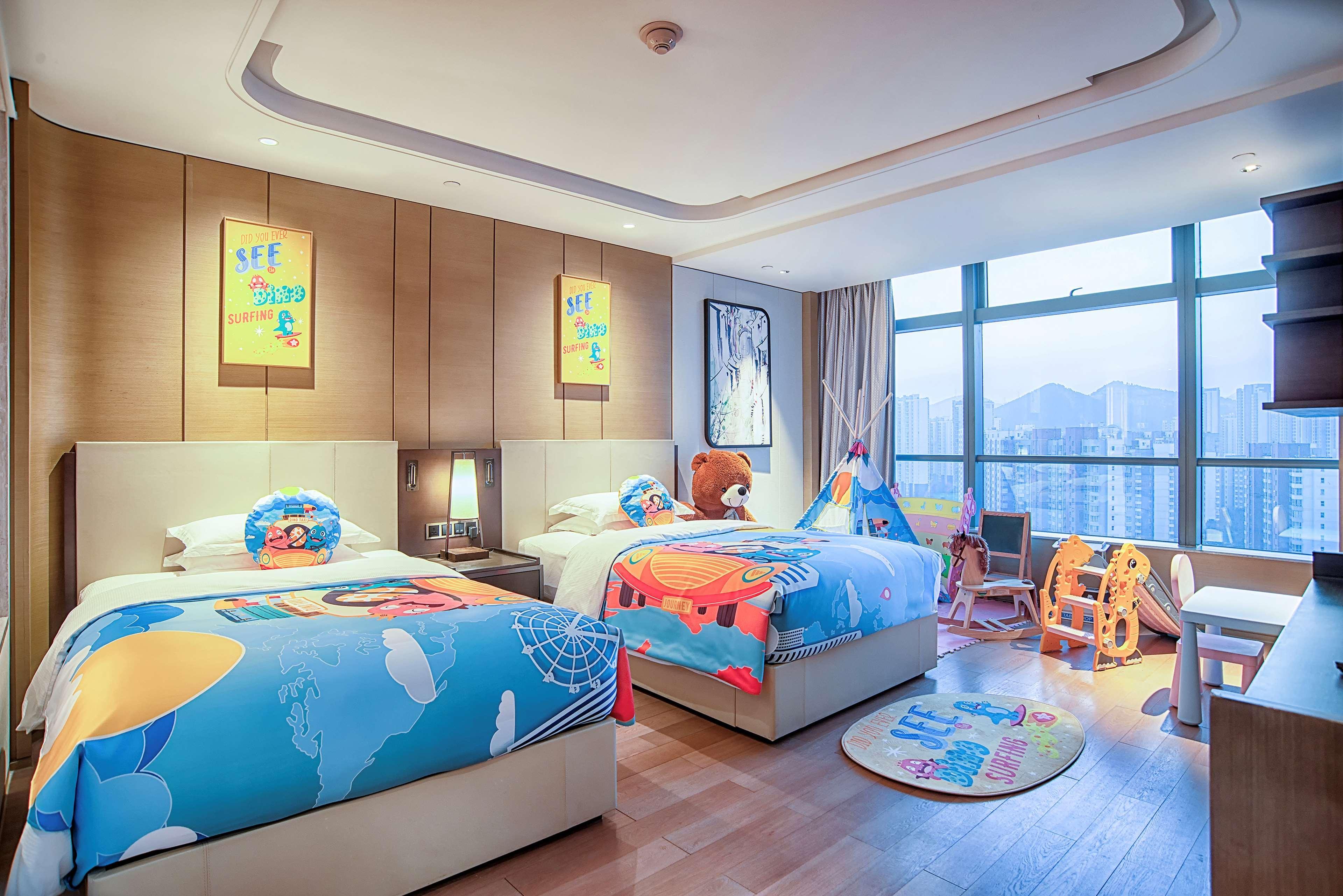 Hilton Jinan South Hotel & Residences Exterior photo