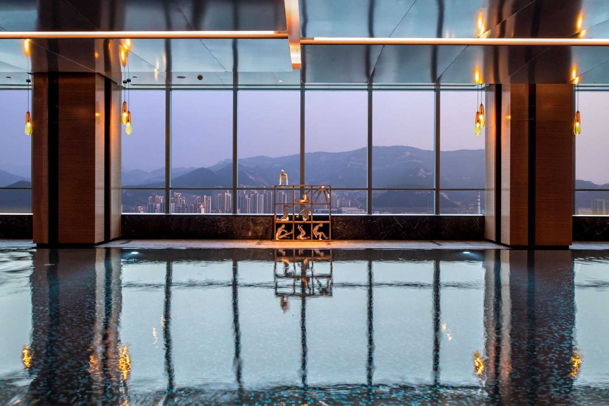 Hilton Jinan South Hotel & Residences Exterior photo